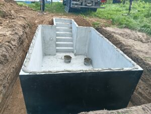 Betonowa piwnica ogrodowa – sprawdzony sposób przechowywania żywności