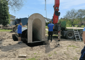 Piwnica betonowa ze schodami Wrocław – praktyczne i trwałe rozwiązanie do ogrodu