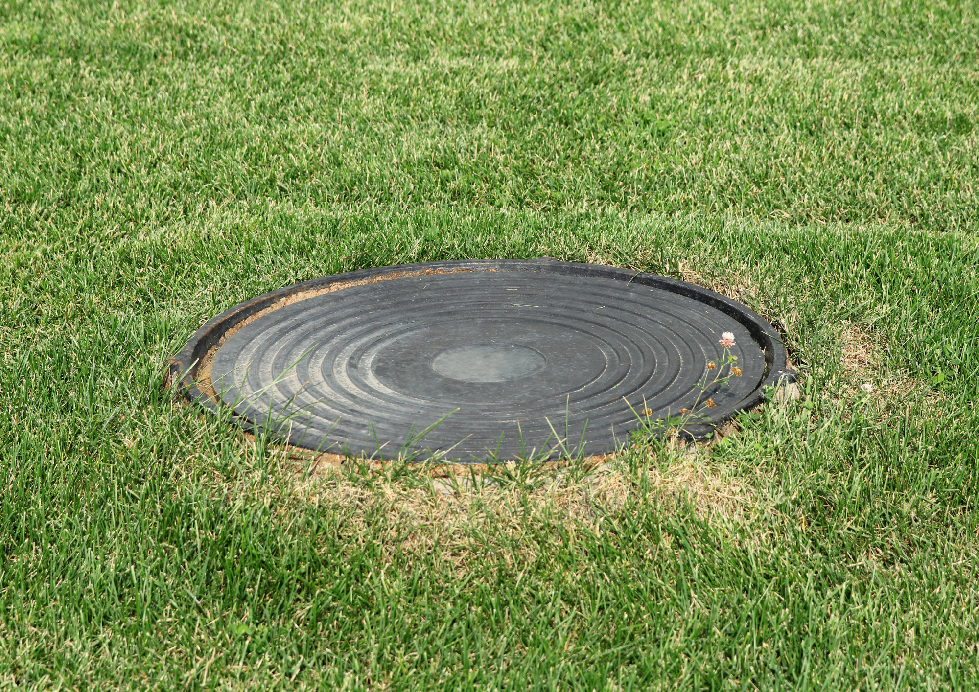 Szambo betonowe Blachownia – trwałe zbiorniki z transportem i montażem